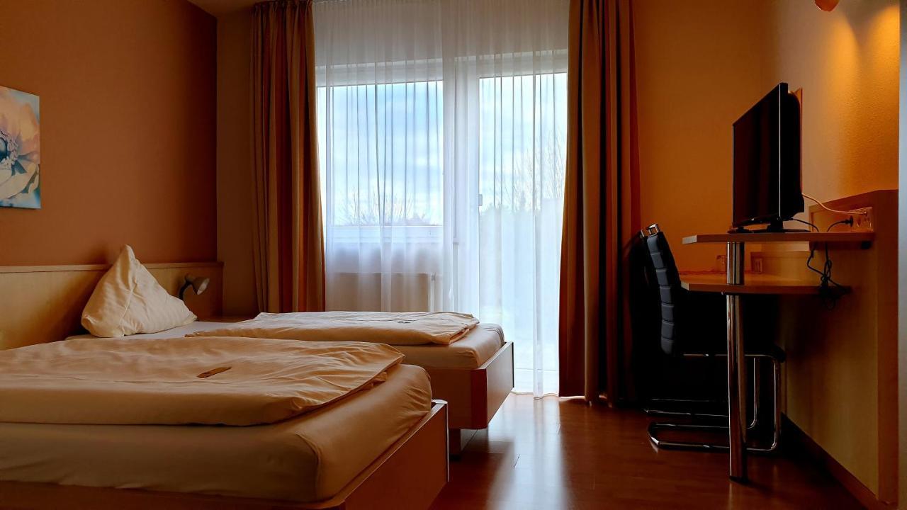 Landgasthof Traube Heidenheim an der Brenz Ngoại thất bức ảnh